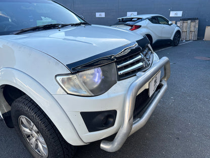 Bonnet Guard Protector Stone Mitsubishi Triton 2005-2015