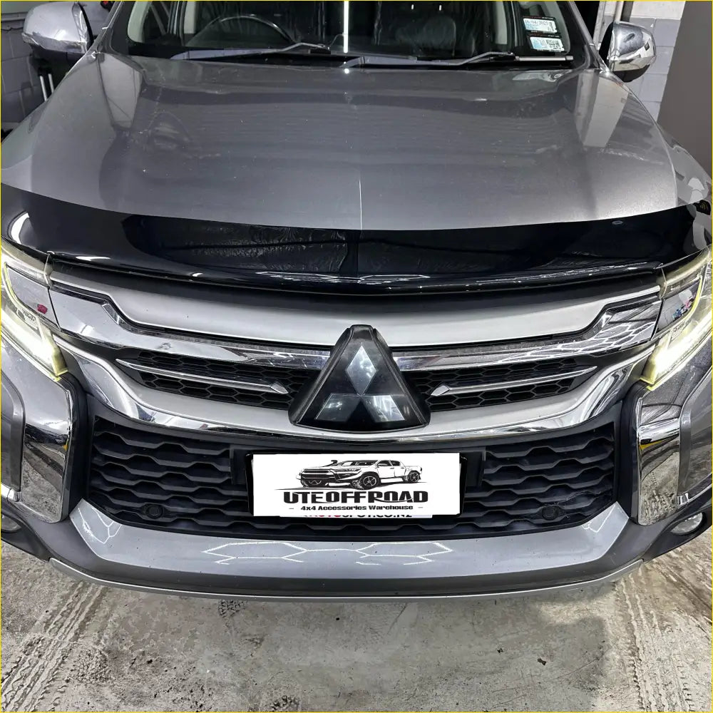 Bonnet Guard Protector Stone Mitsubishi Triton MQ 2015-2018