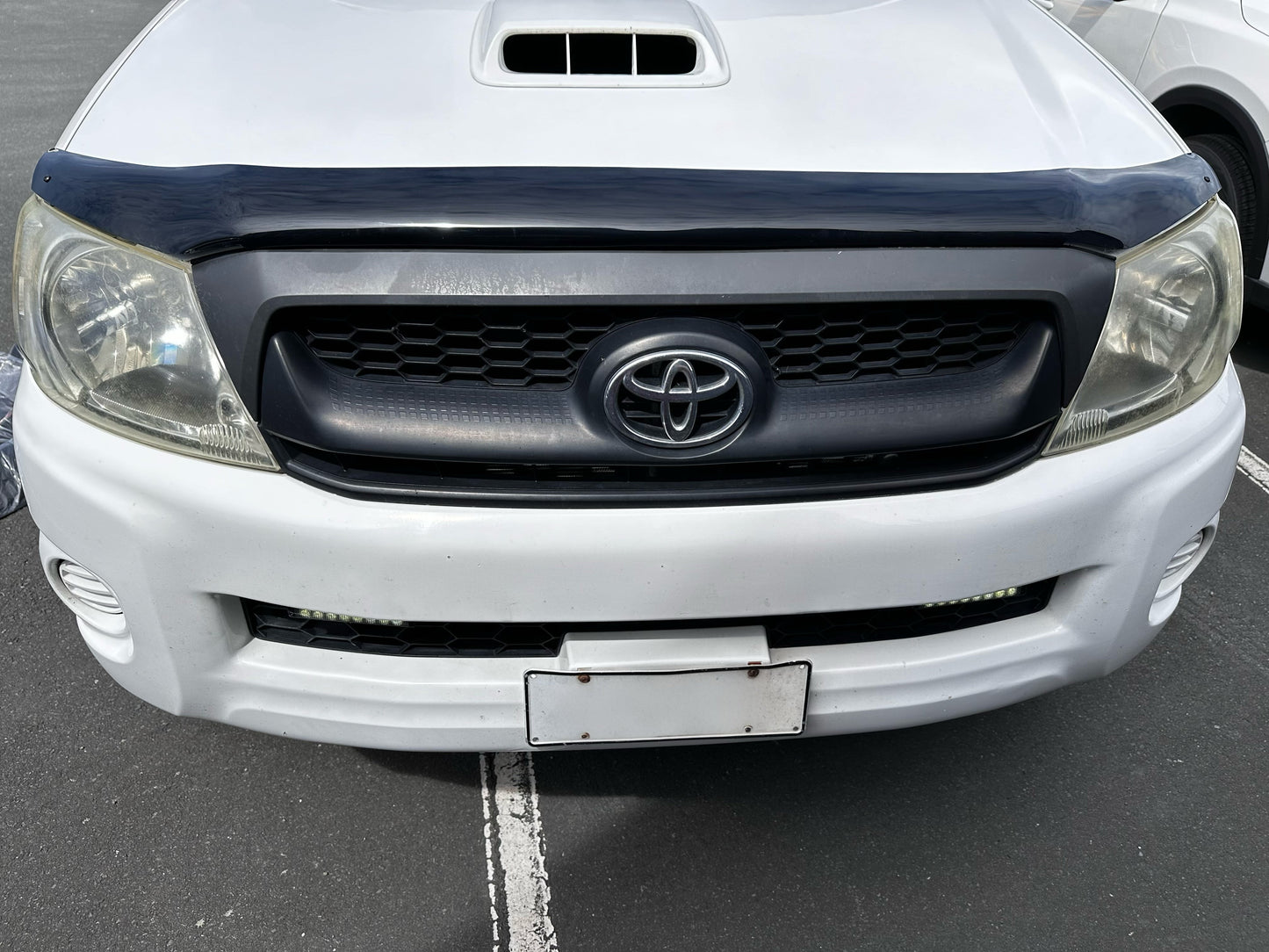 Bonnet Guard Protector Stone Toyota Hilux Vigo 2005-2012