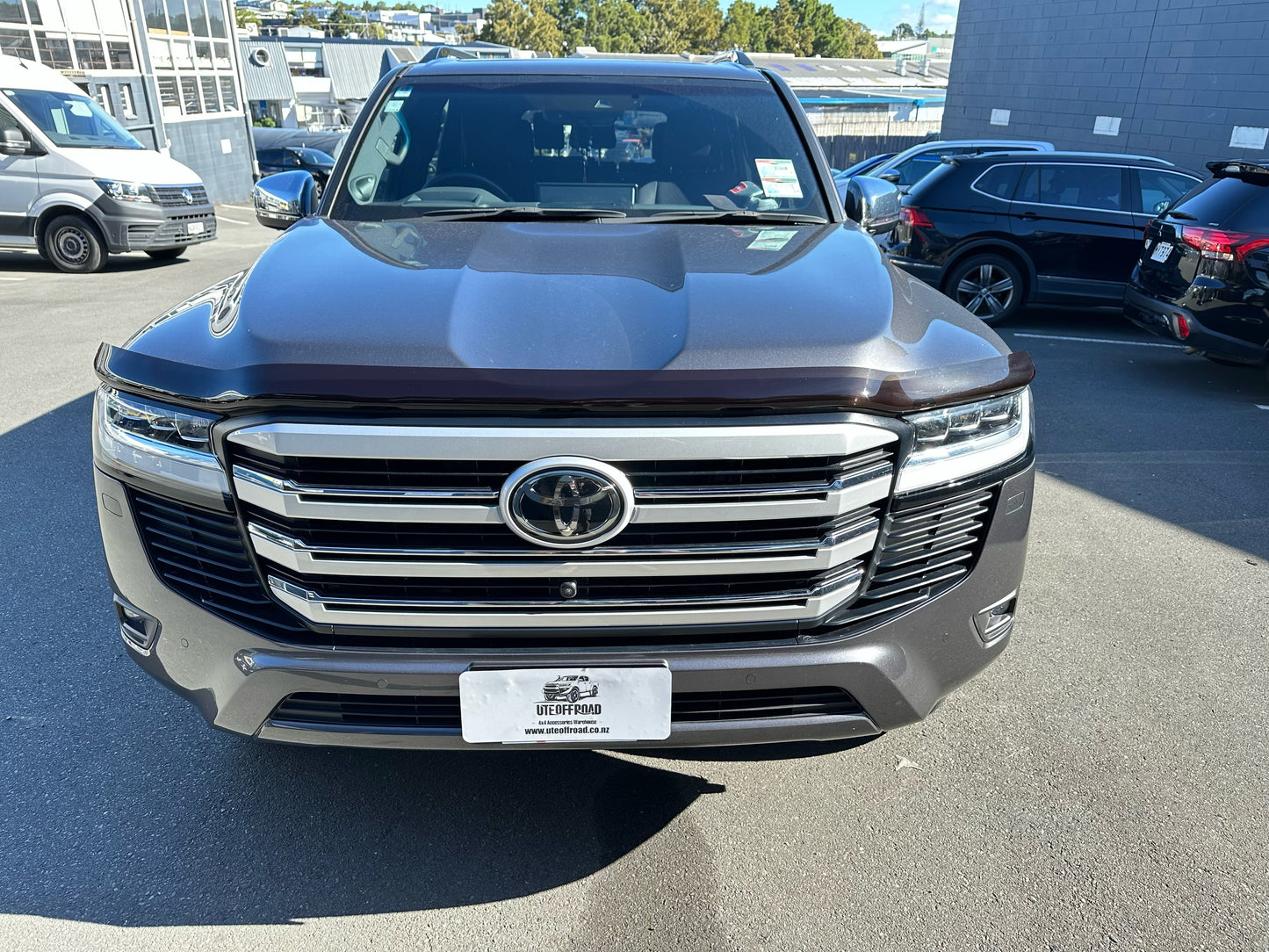 Bonnet Guard Protector Stone Toyota Land Cruiser LC300 2022+