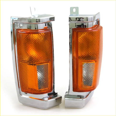 Chrome side turn light for nissan d21 with chrome finish amber textured lens and silver mounting bracket