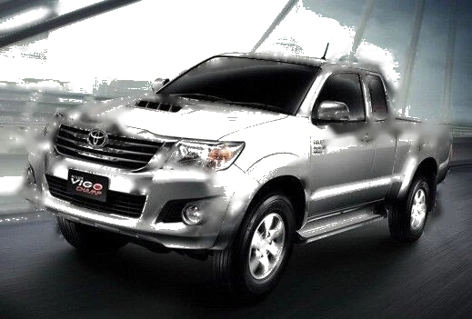 Toyota Hilux MK7 Chrome Fog Light Covers (2012-2014)