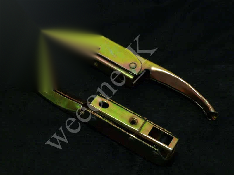 Datsun 720 2 x Tailgate Handle (1980-1986)