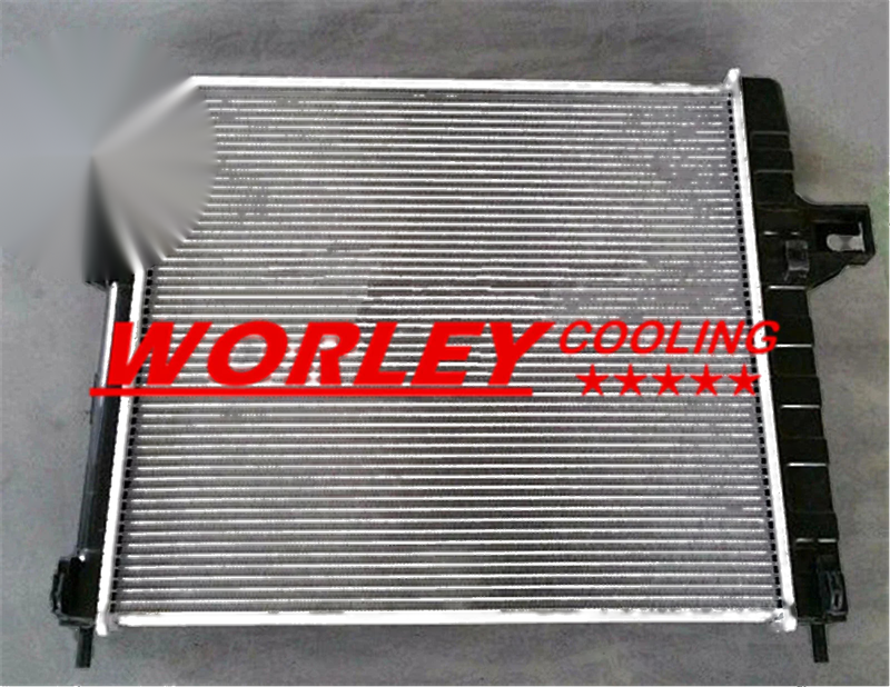 Jeep Grand Cherokee WJ & WG 4.7L V8 Radiator (1999-2005)