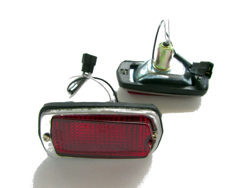 Datsun 510 120Y B210 240Z Front Side Marker Turn Signal Light (1968-1973)
