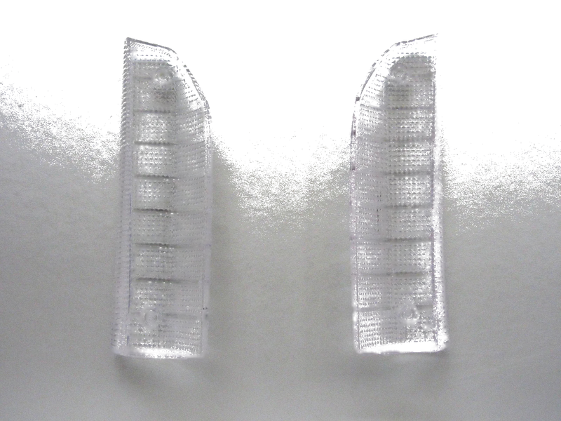 Toyota Hilux RN30 Corner Lens (1978-1983)