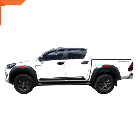 Toyota Hilux SR5 Dual Cab 4x4 8.5" Fender Flares (2020-2023)