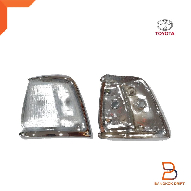 Toyota Hilux Chrome White Turn Signal Light Blinker Lamp (1988-2005)