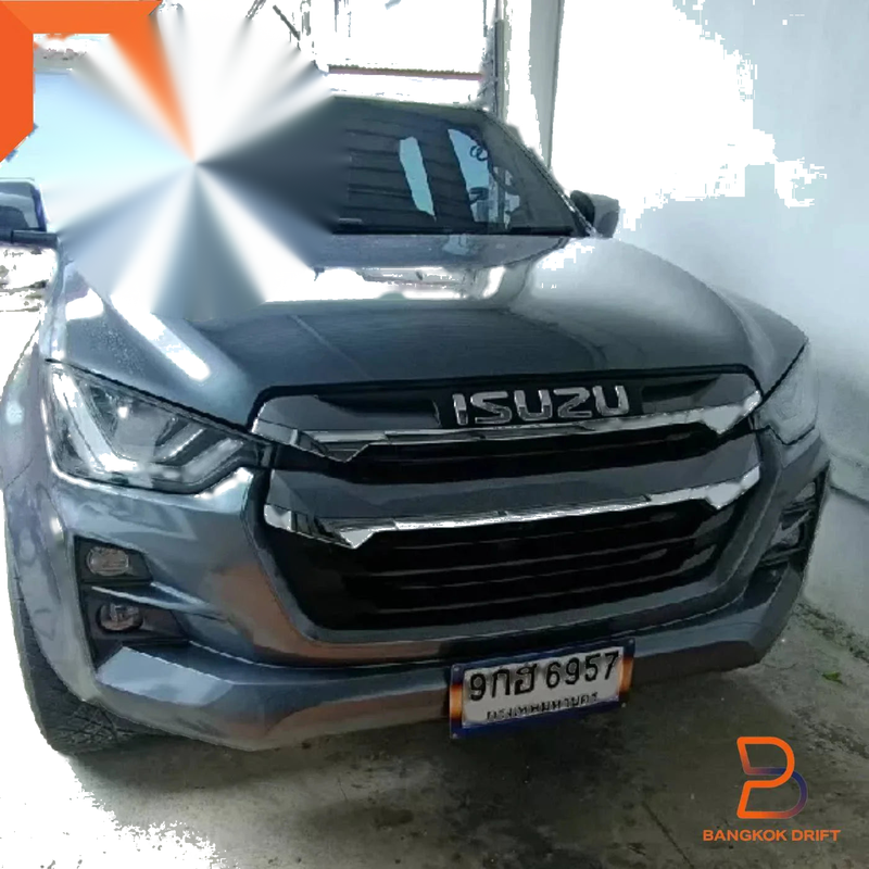 ISUZU D-MAX DARK GREY CHROME X-TERRIAN TRIM FRONT GRILLE (2020-2023)