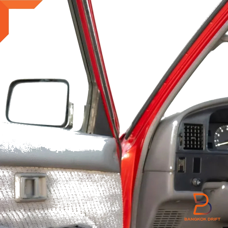 Toyota Hilux Ute Front Door Lower Frame Bracket Garnish (1988-1996)