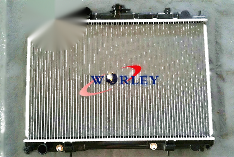 Nissan X-Trail T30 2.0L 2.5L 4WD 10 / 01-8 / 07 Radiator