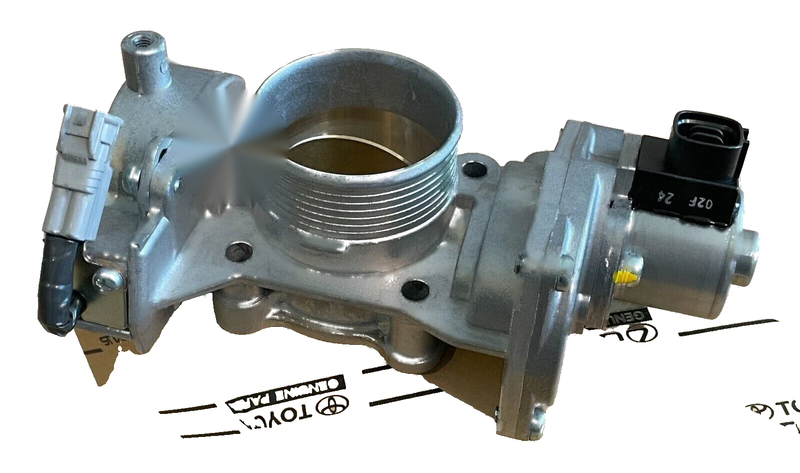 Toyota Land Cruiser LX Throttle Body