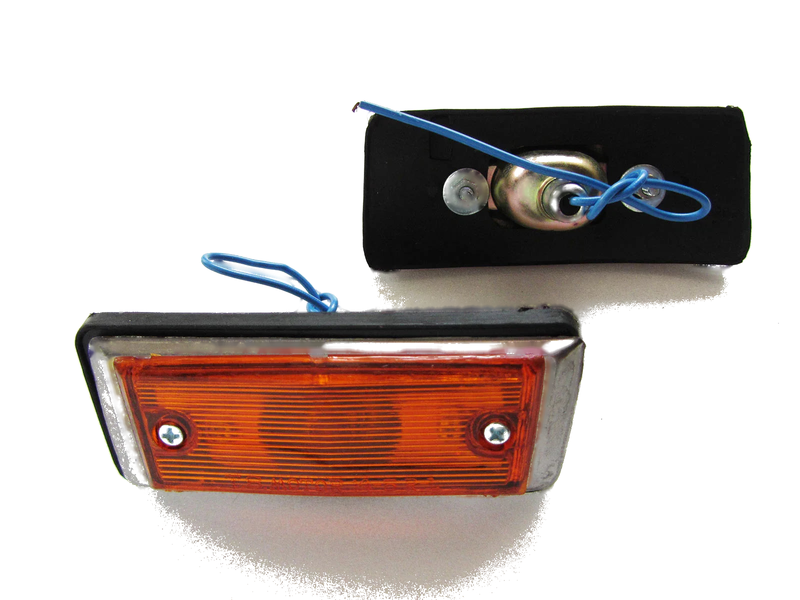 Toyota Hilux RN20 (1978-1983) - New 2 x Pair Side Marker Lights