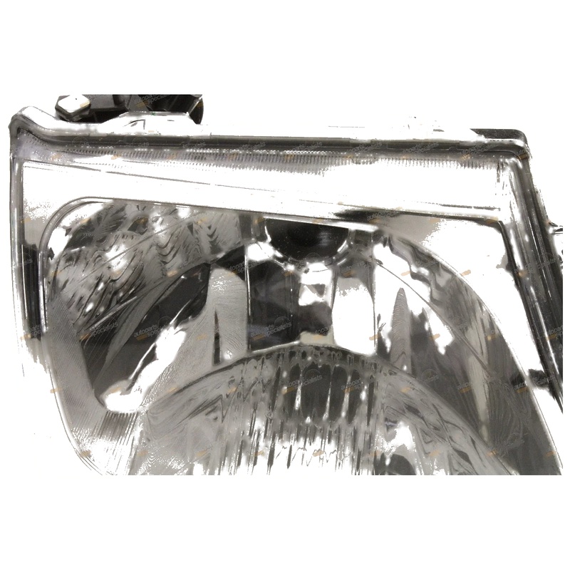 Toyota Hilux SR5 RH Headlight (2001–2005)