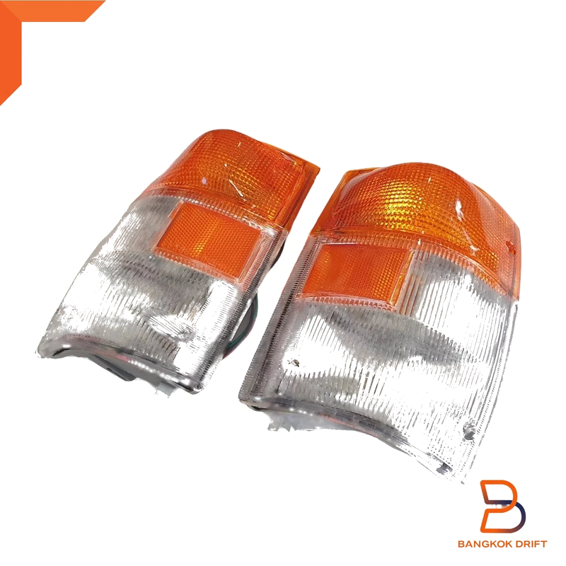 Isuzu ELF NPR NRR NQR Amber Front Corner Light (1994-2006)