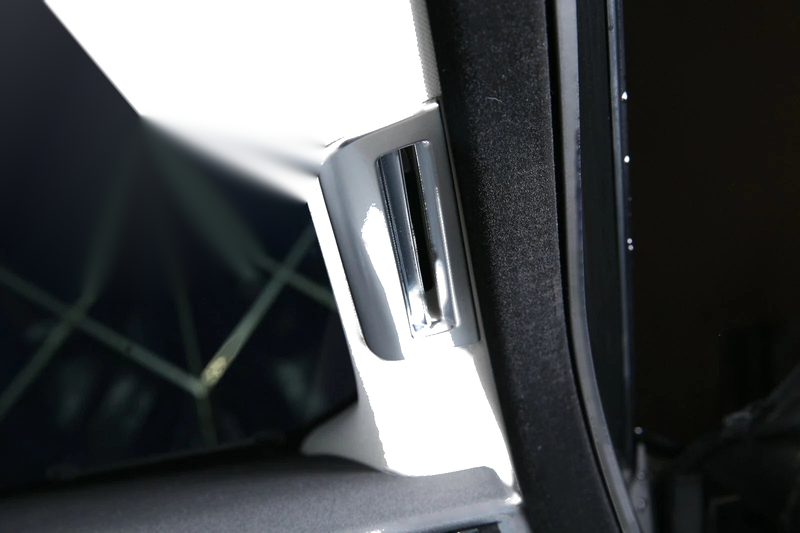 Land Rover Range Rover Velar Front Side A/C Vent Outlet Cover Trim (2018-2021)
