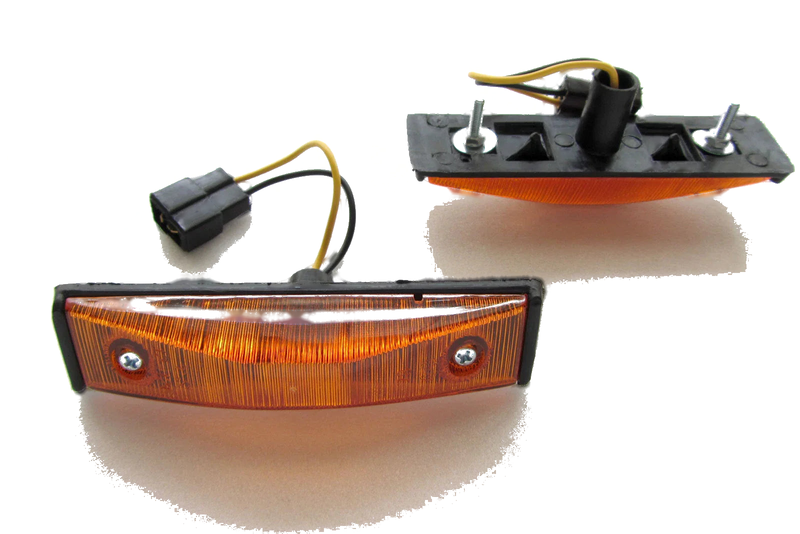 Toyota Corolla KE70 (1979-1982) - 2 x Lights Side Marker Lights