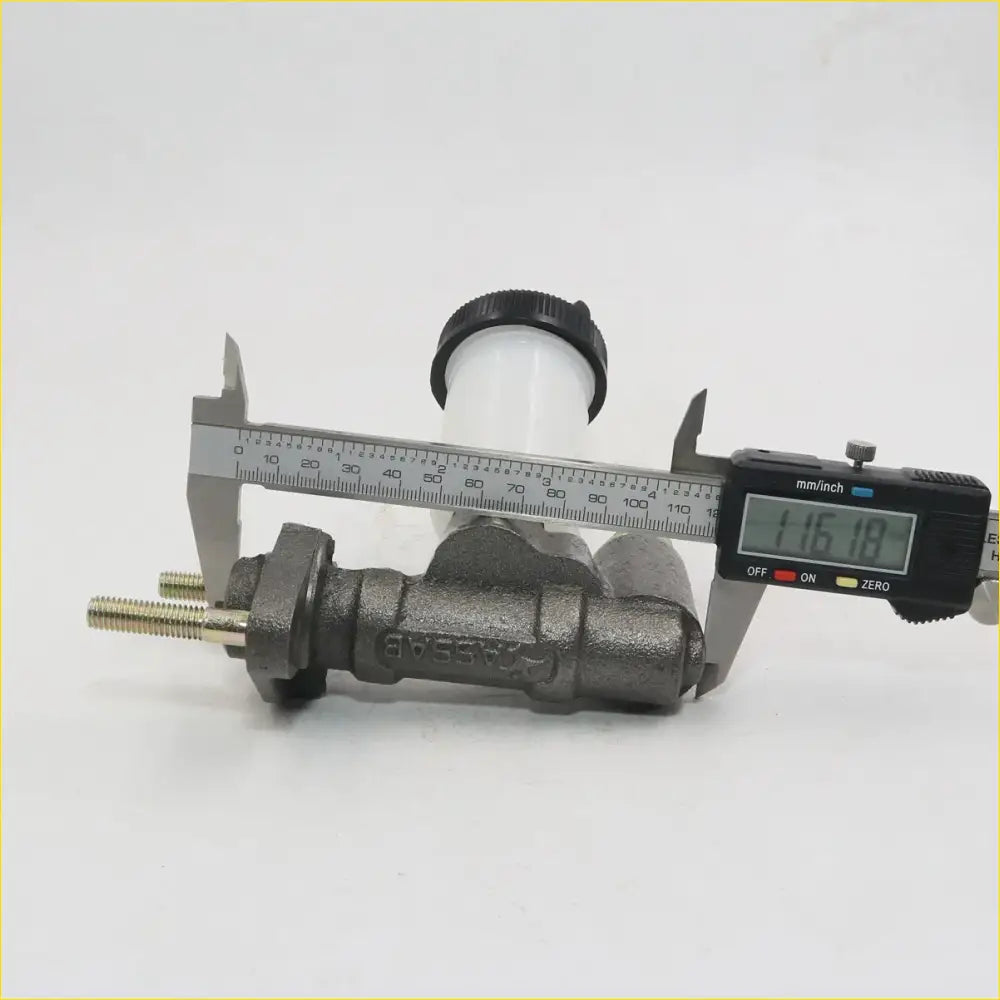 Clutch Master Cylinder for Mazda Bravo B2000 B2200 B2500 B2600 B2900 - Drivetrain