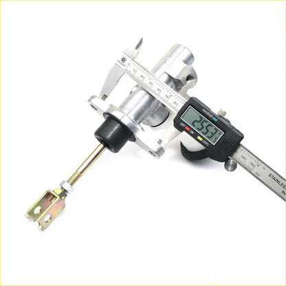 Clutch Master Cylinder for Toyota Hilux LN85 LN90 LN100 LN106 LN109 - Drivetrain