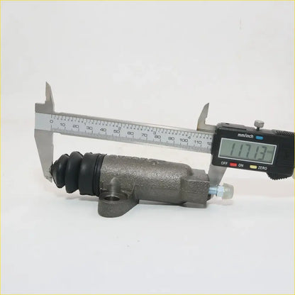 Clutch Slave Cylinder for Nissan Navara D21 SD23/SD25/Z16/Z20/Z24 - Drivetrain