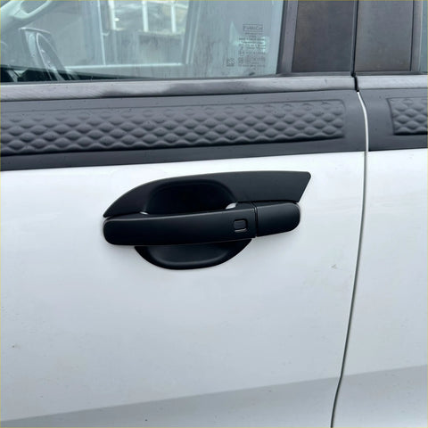 Black plastic door handle with sleek modern design and textured grip for ford ranger px1 px2 px3 2012-2021 everest