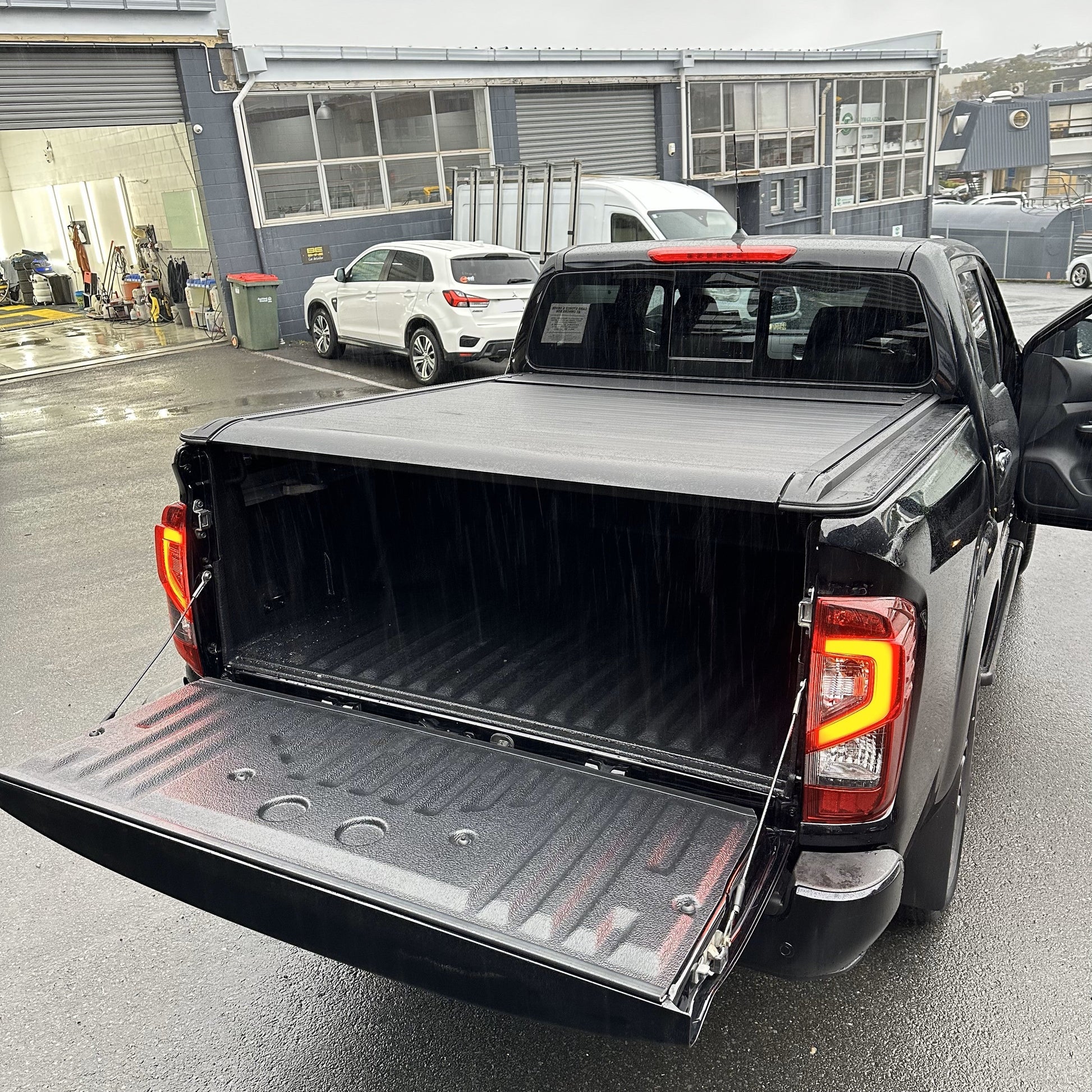 Electric Roller Shutter/Tonneau Cover for Nissan Navara NP300