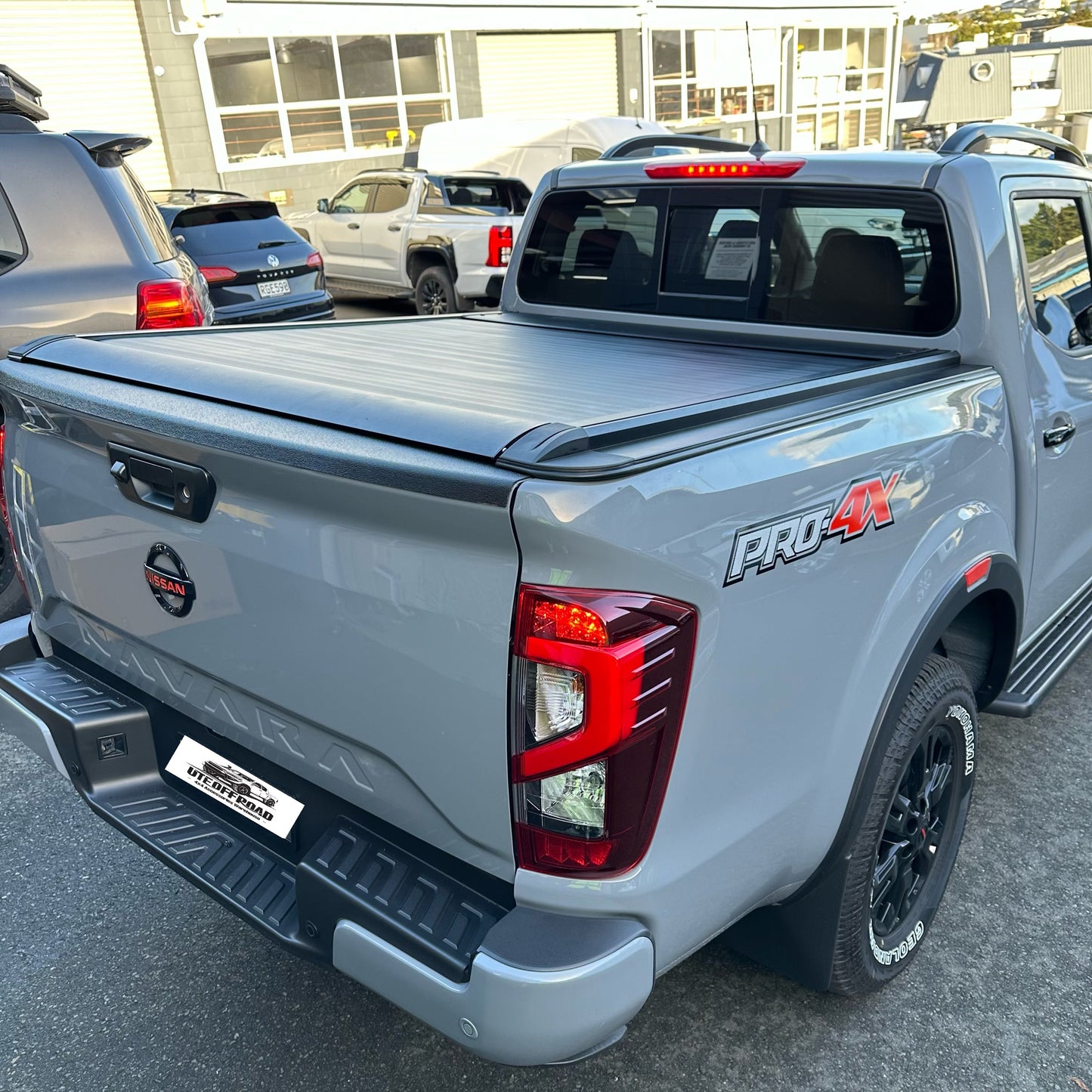 Electric Roller Shutter/Tonneau Cover for Nissan Navara NP300