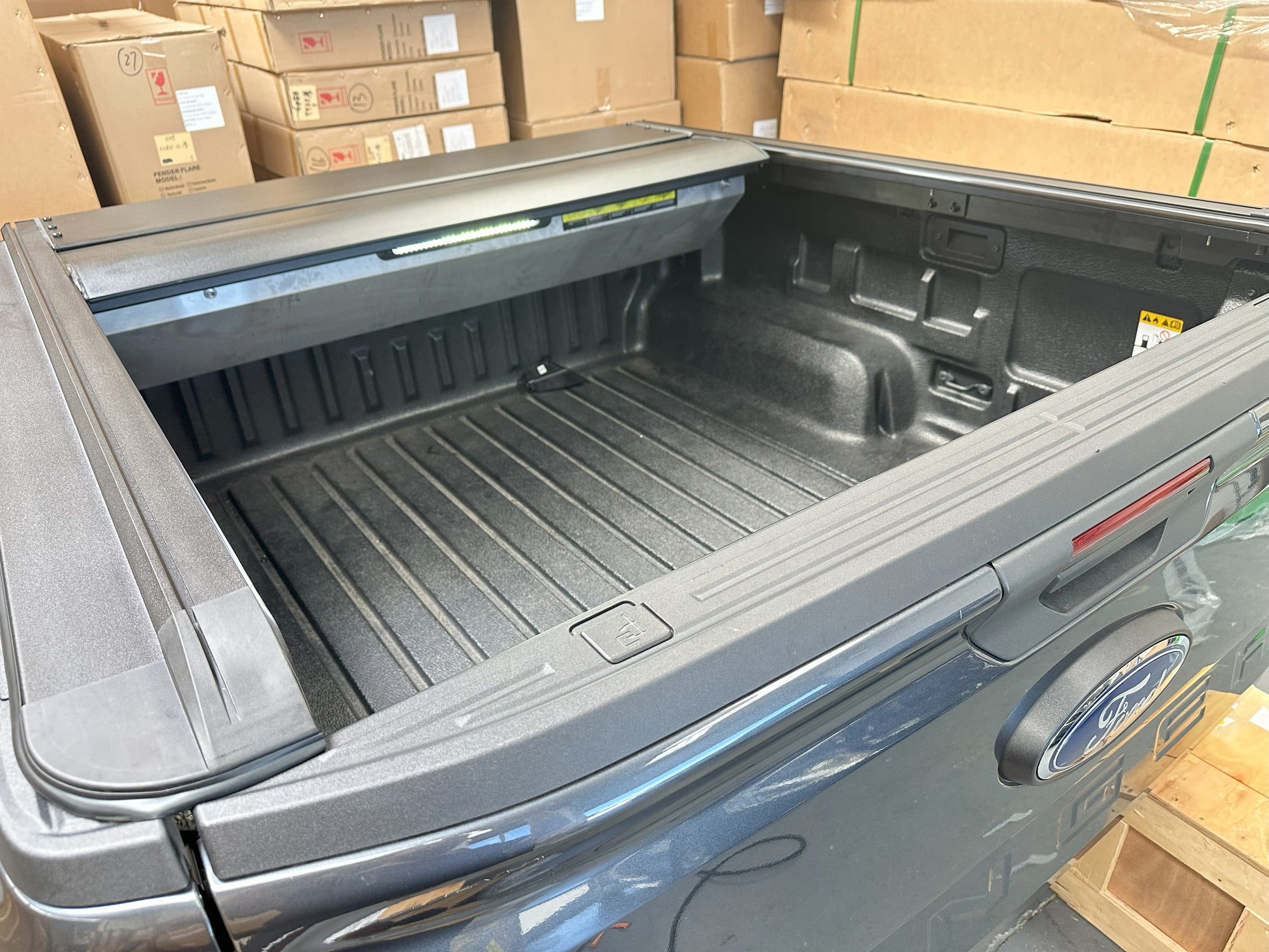 Electric Roller Shutter/Tonneau Cover for Volkswagen Amarok 2023+