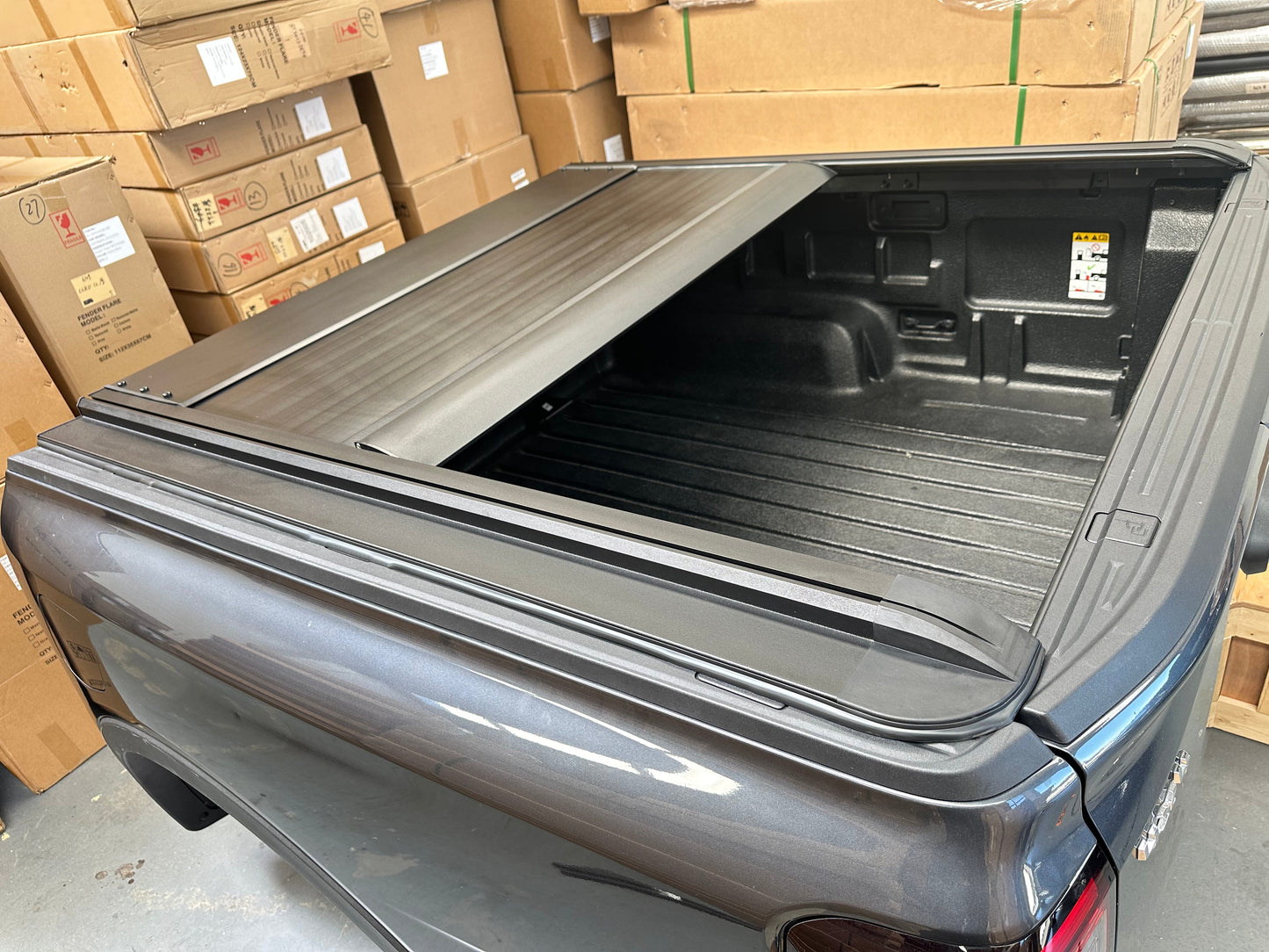 Electric Roller Shutter/Tonneau Cover for Volkswagen Amarok 2023+