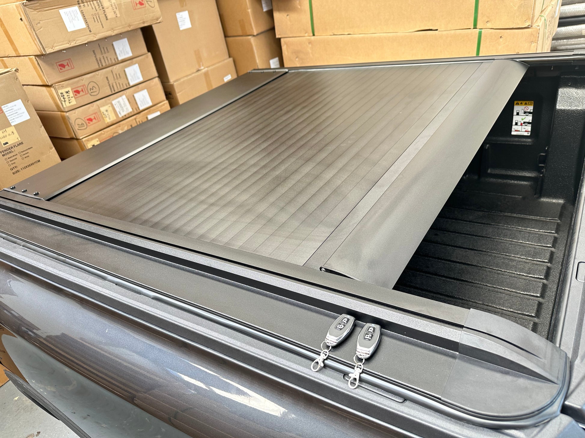 Electric Roller Shutter/Tonneau Cover for Volkswagen Amarok 2023+