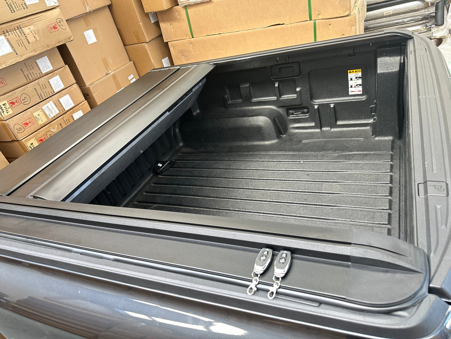 Electric Roller Shutter/Tonneau Cover for Volkswagen Amarok 2023+