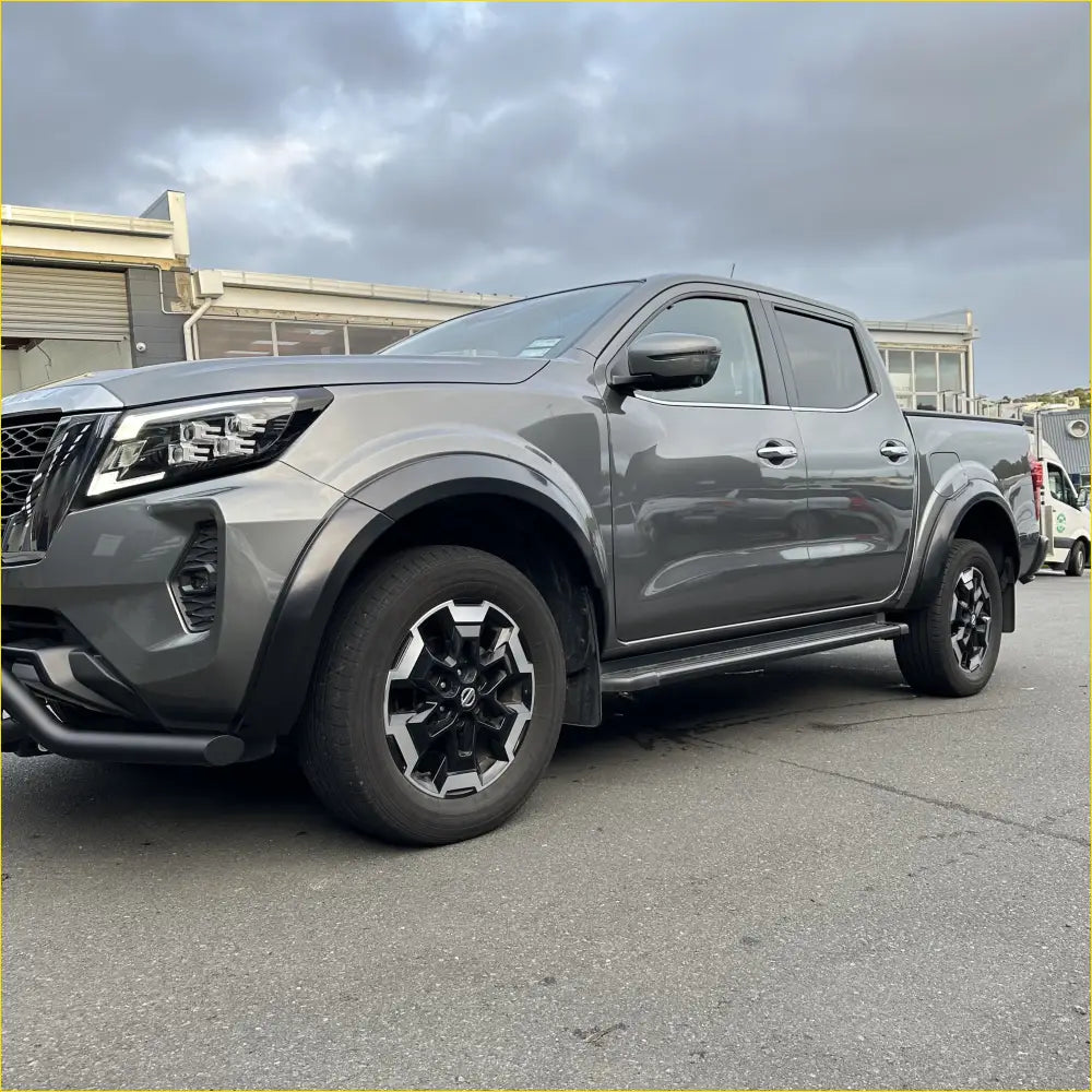 Fender Flare 4-Inch style Nissan Navara 2021+ Matte Black