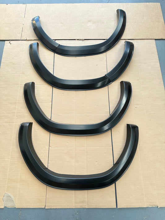 Fender Flare 4-inch Style Toyota Hilux 2021-2024 SR/SR5 Matte Black