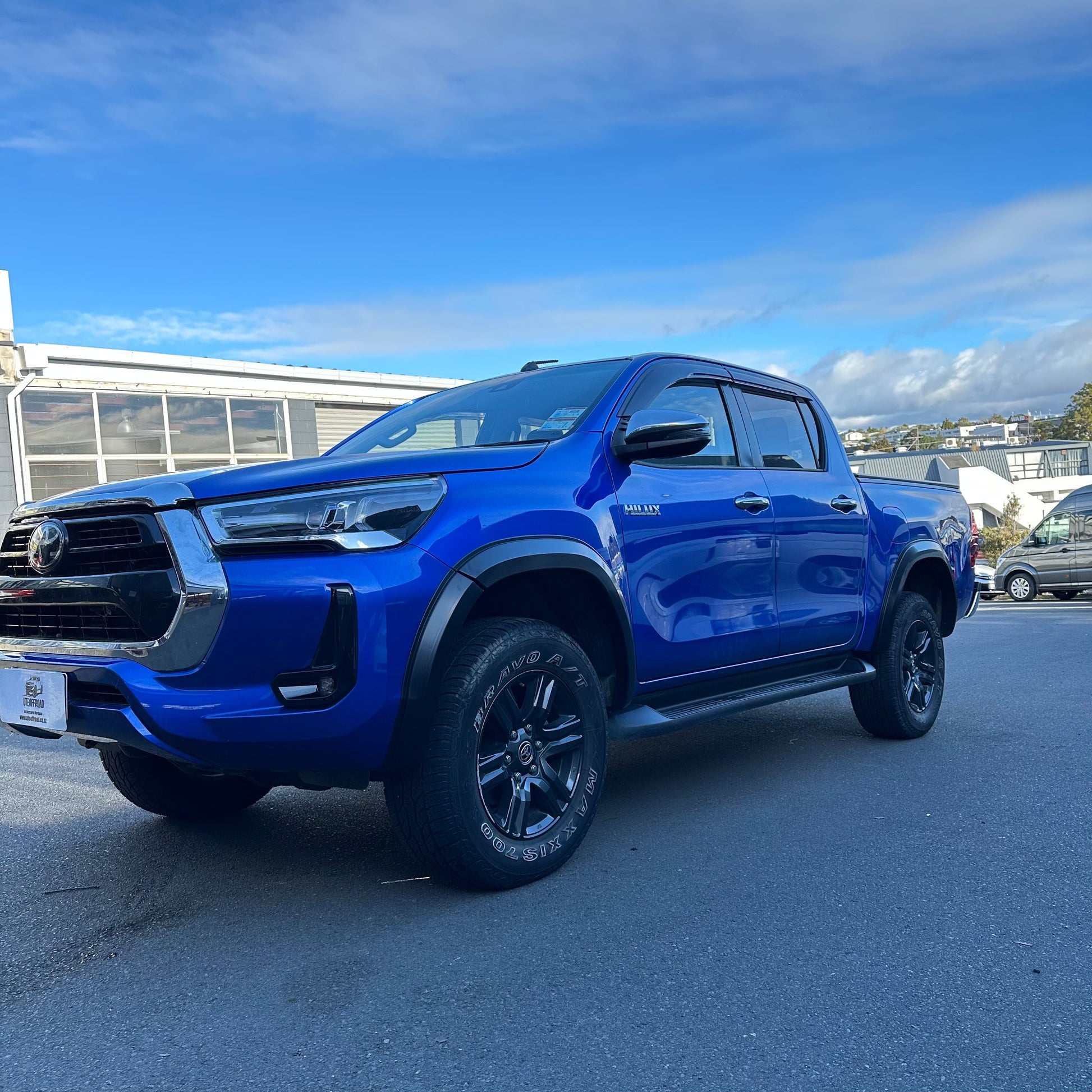 Fender Flare 4-inch Style Toyota Hilux 2021-2024 SR/SR5 Matte Black