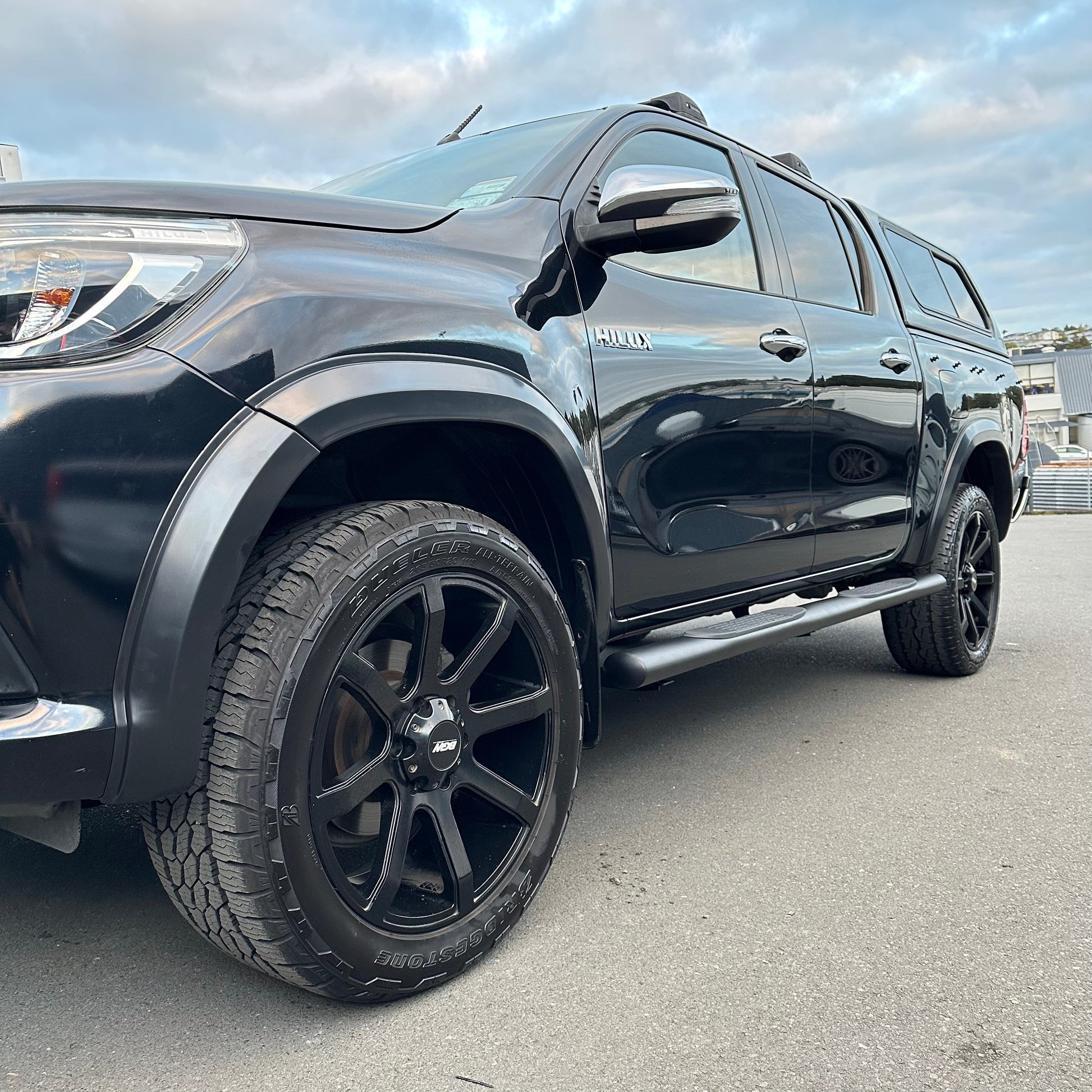 Fender Flare 4-inch style Toyota Hilux Revo 2015-2017 Matte Black