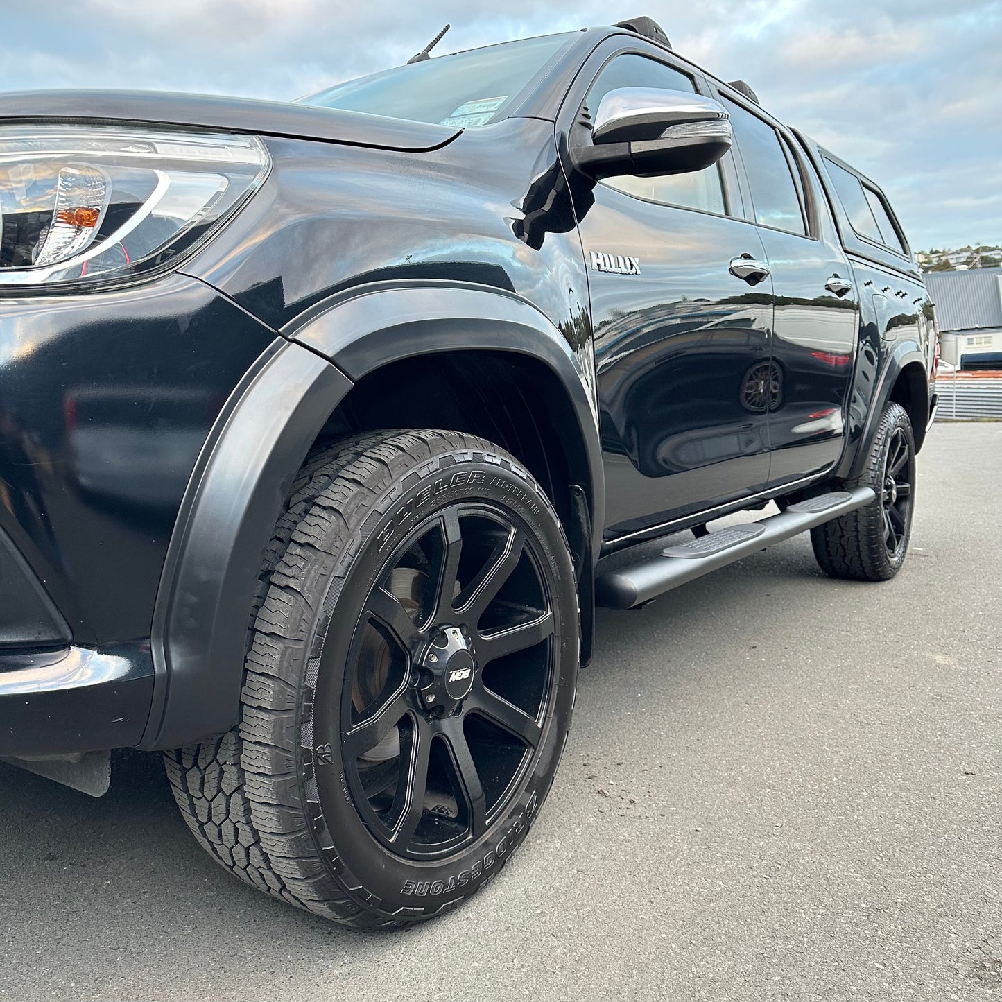 Fender Flare 4-inch style Toyota Hilux Revo 2015-2017 Matte Black