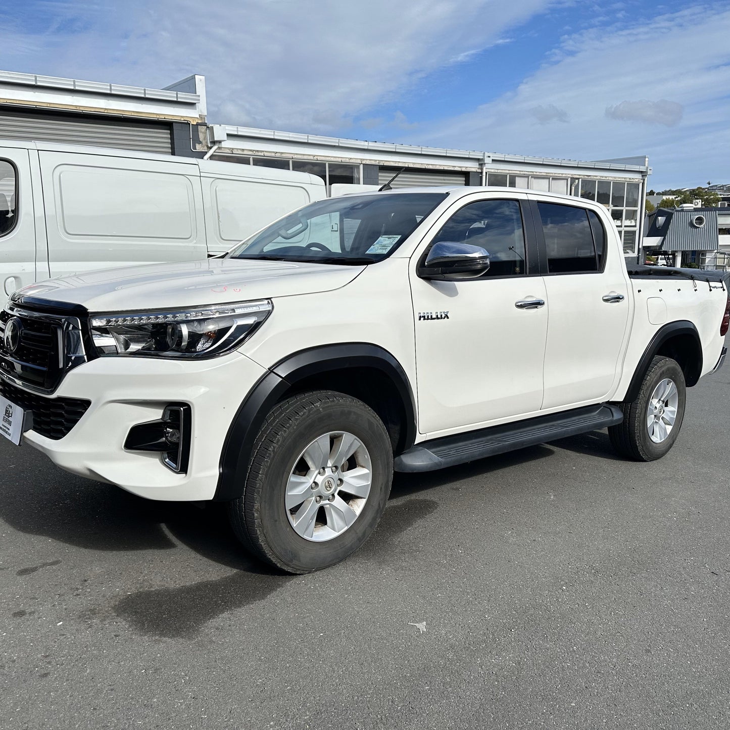 Fender Flare 4-inch Style Toyota Hilux Rocco 2018-2020 Matte Black