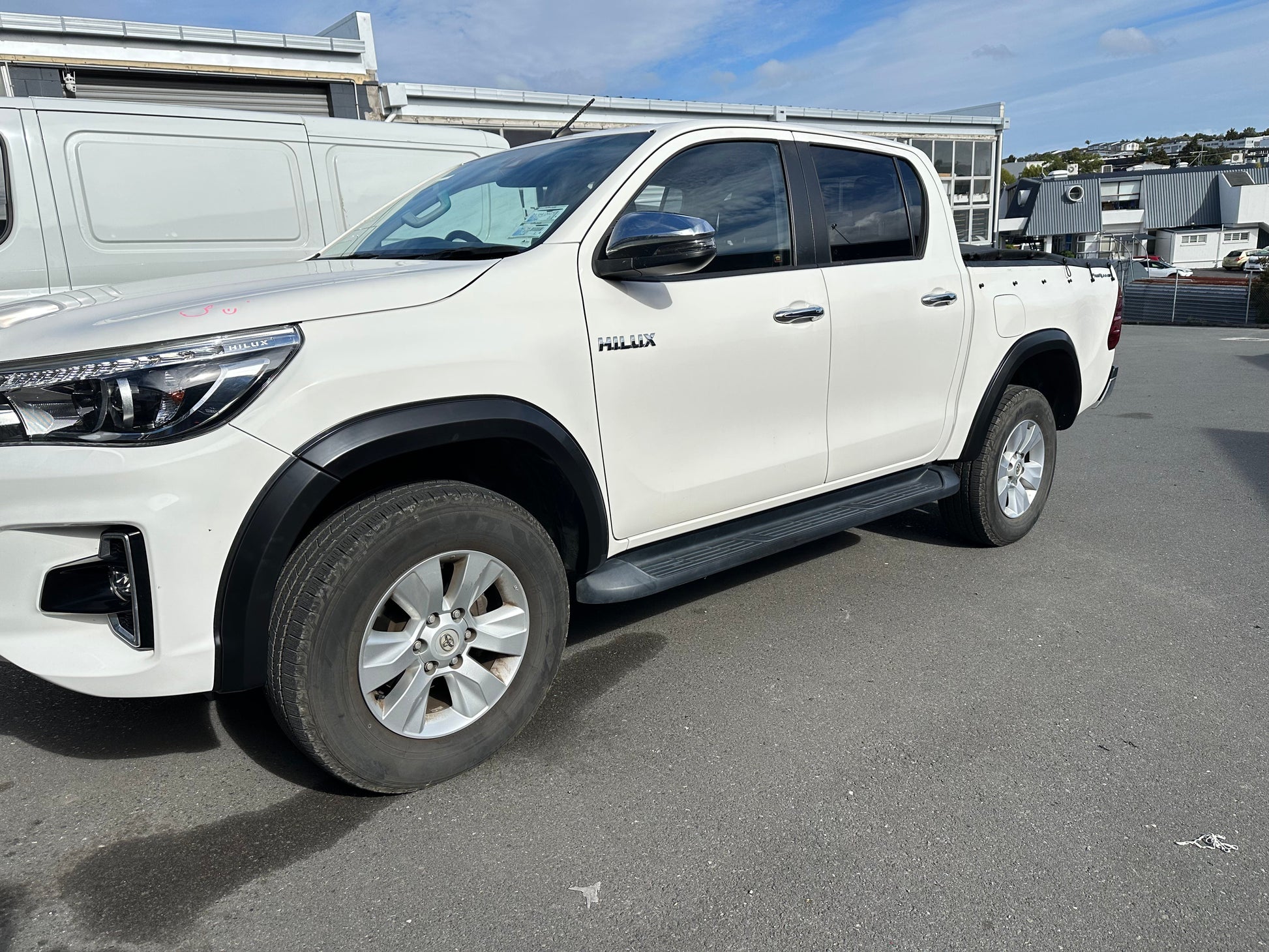 Fender Flare 4-inch Style Toyota Hilux Rocco 2018-2020 Matte Black