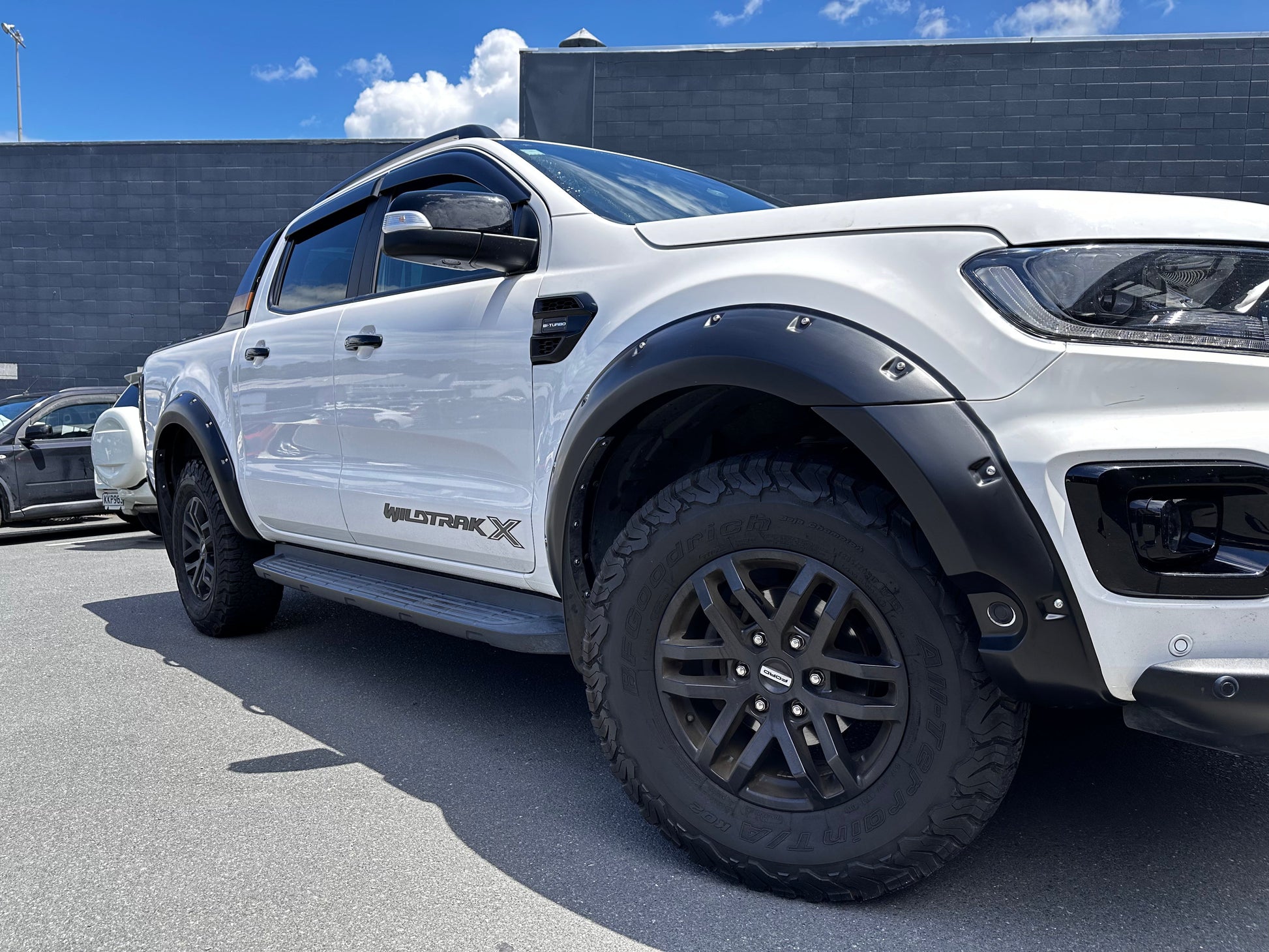 Fender Flare 6-Inch Ford Ranger PX3 2019-2021 Bolt Style Smooth Black