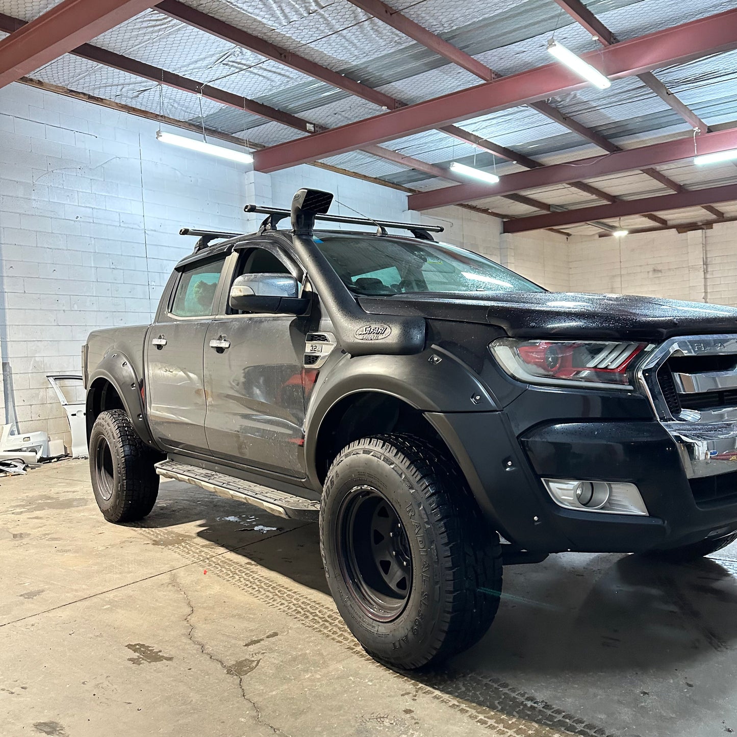 Fender Flare 9-Inch Ford Ranger PX2 2016-2018 Bolt Style Smooth Black