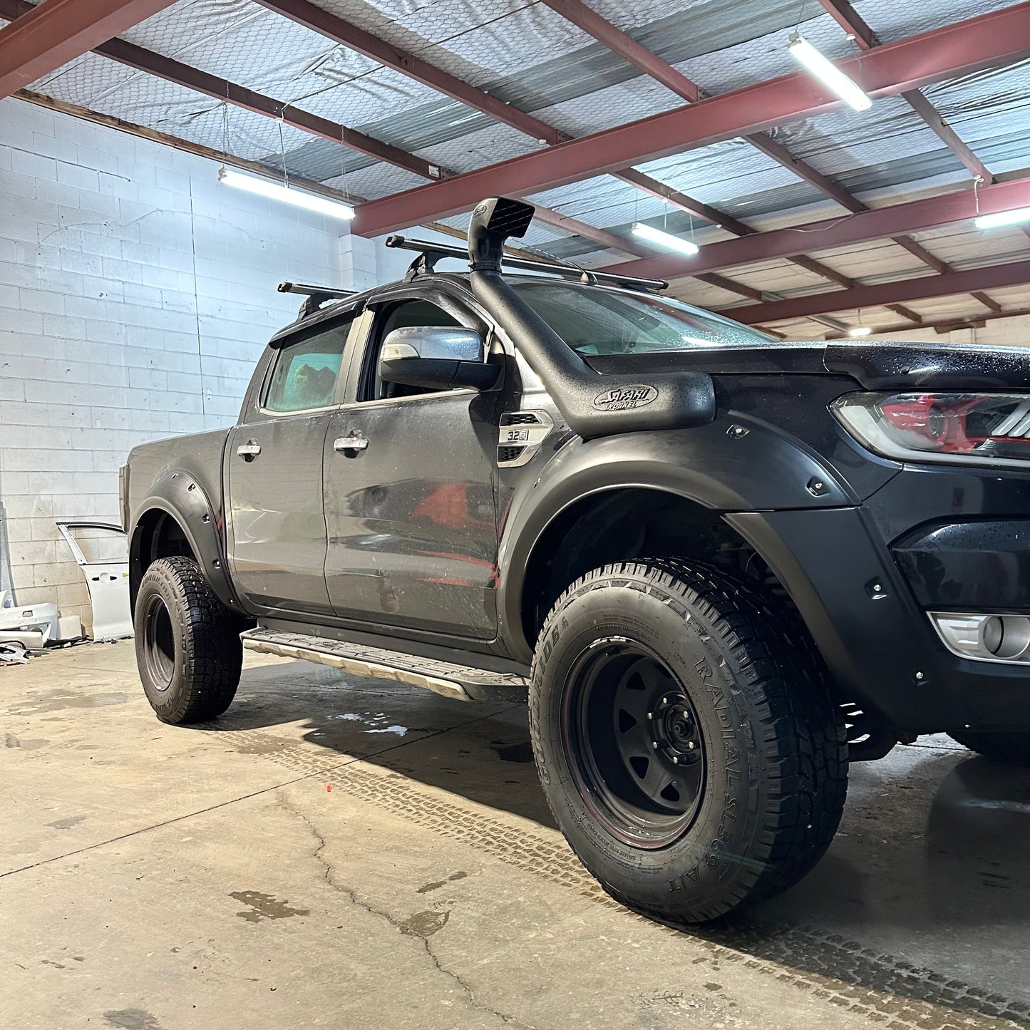 Fender Flare 9-Inch Ford Ranger PX2 2016-2018 Bolt Style Smooth Black