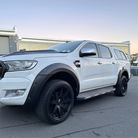 White ford ranger px2 with black lychee texture 7-inch bolt fender flares alloy wheels and chrome side mirror