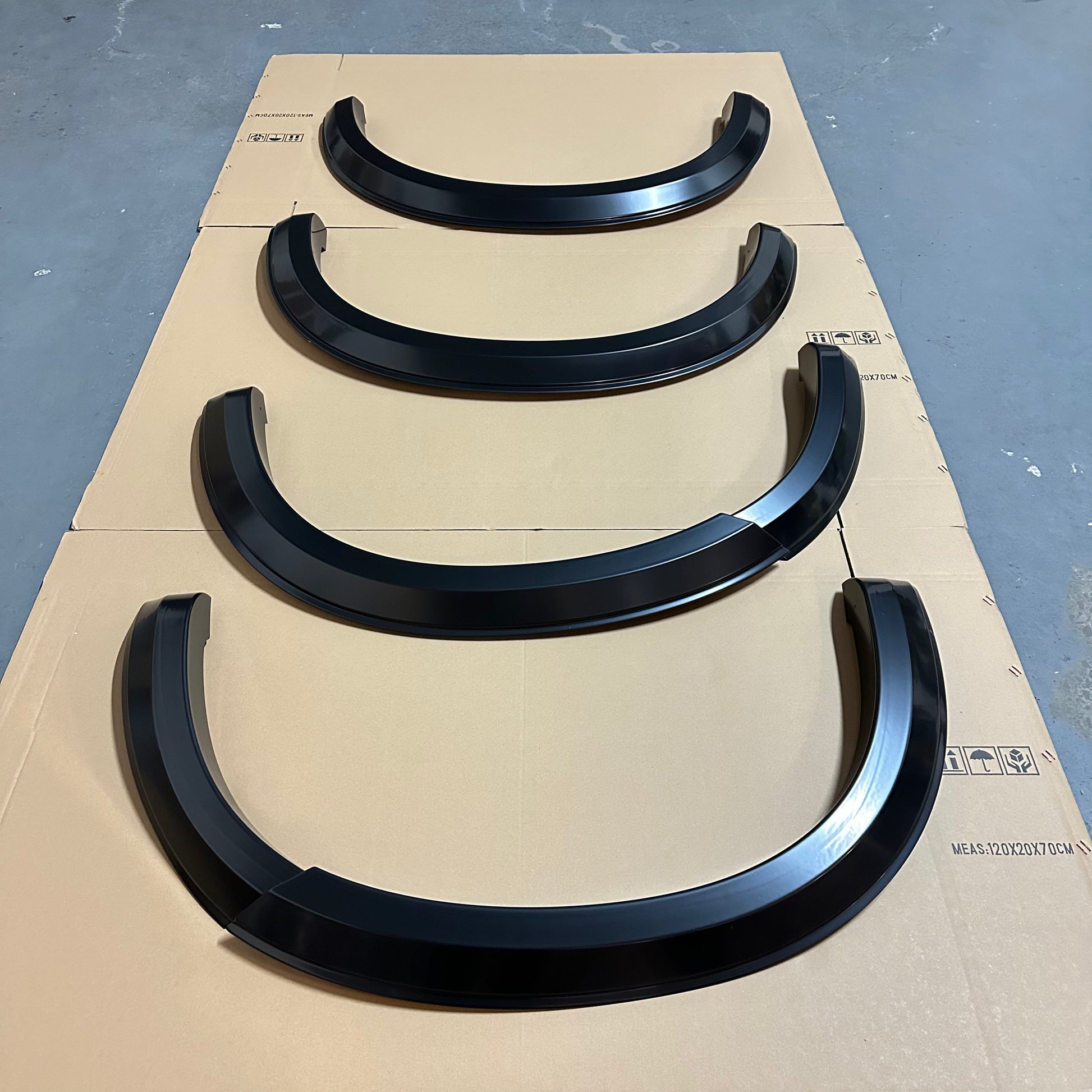 Fender Flare Isuzu D-Max 2016-2020 4-inch Smooth Style Matte Black