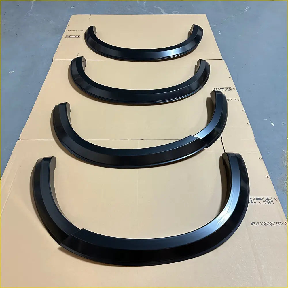 Fender Flare Isuzu D-Max 2016-2020 4-inch Smooth Style Matte Black