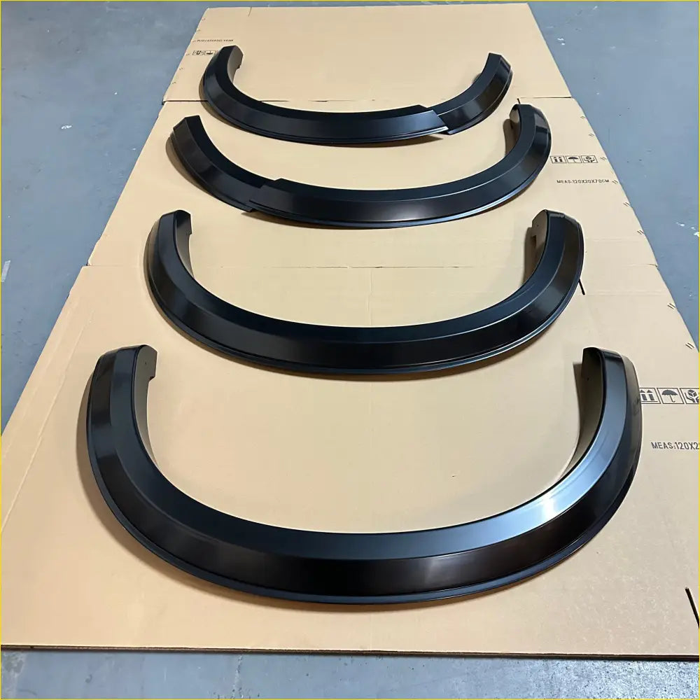 Fender Flare Isuzu D-Max 2016-2020 4-inch Smooth Style Matte Black