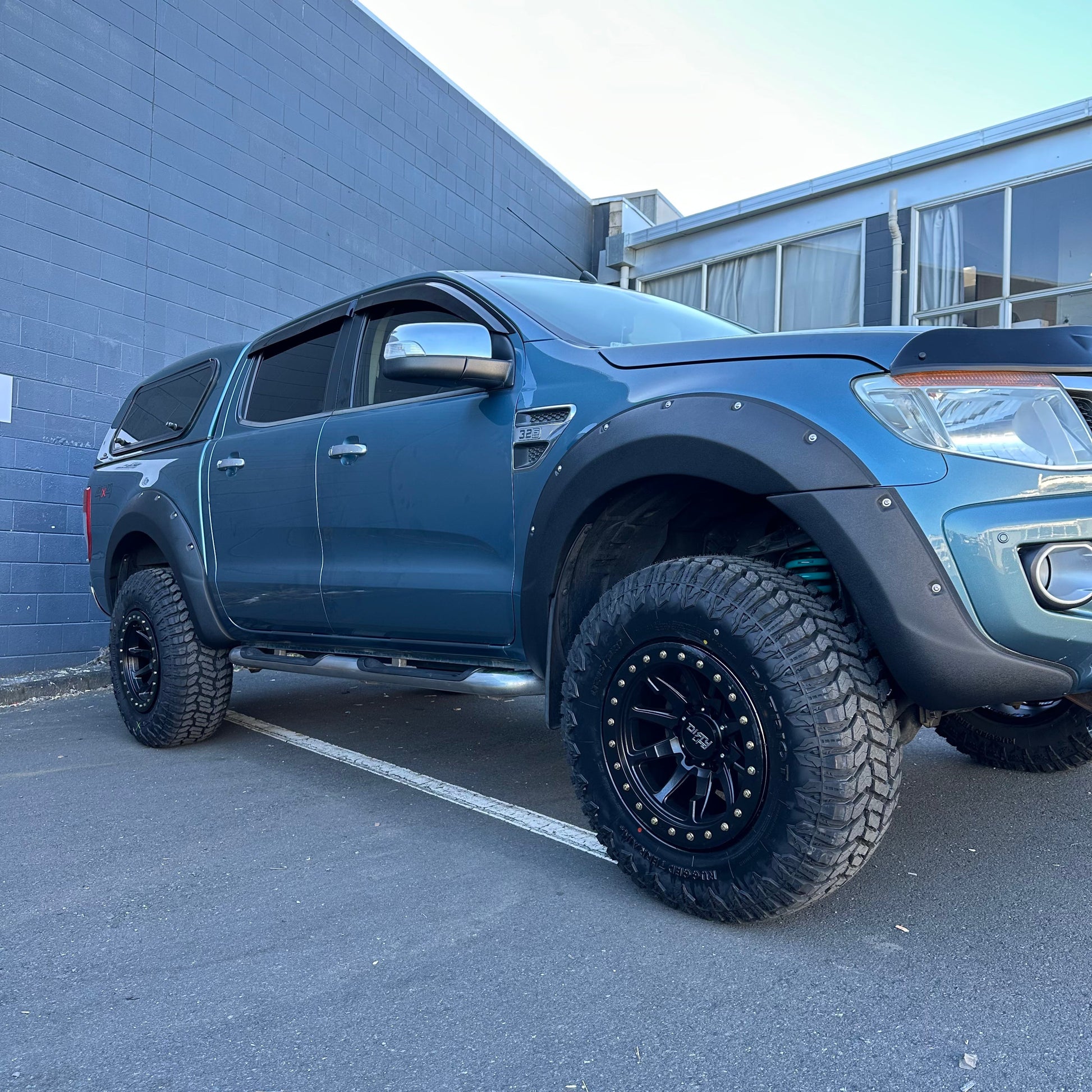 Fender Flare Lychee Texture Bolt Style for Ford Ranger PX1 2012-2015