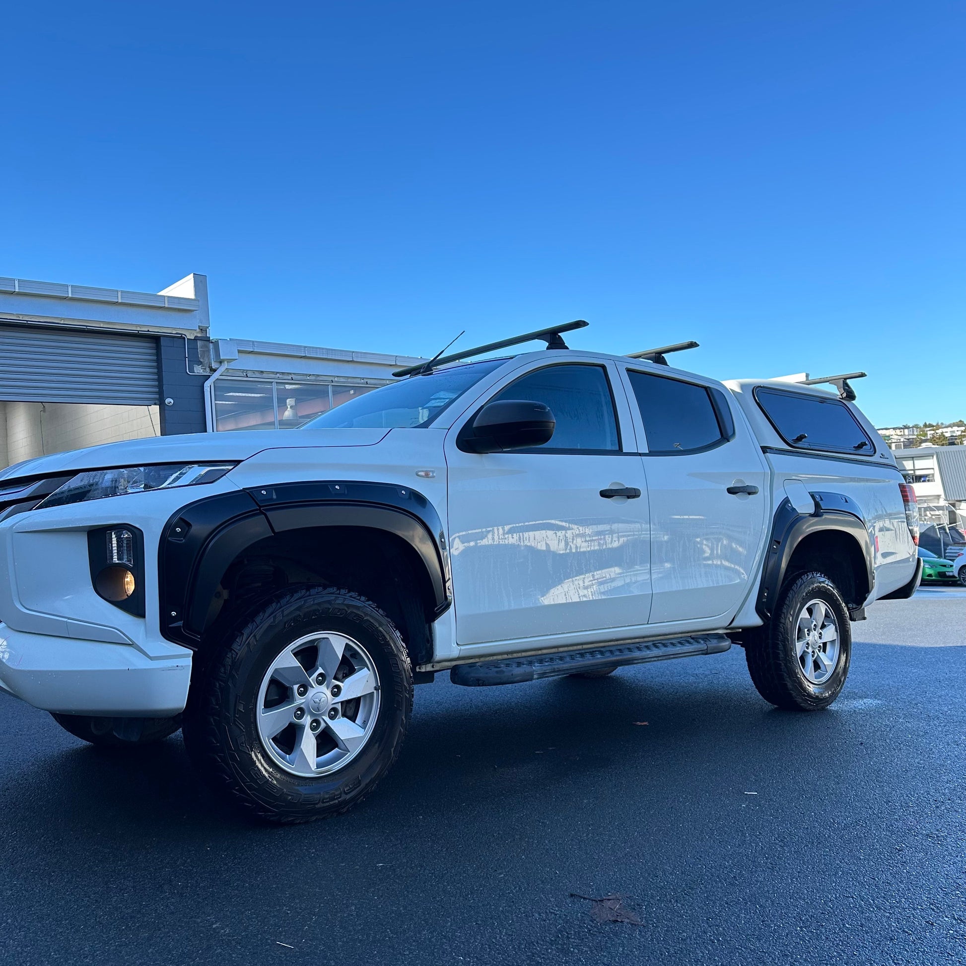 Fender Flare Mitsubishi Triton 2019-2023 Bolt Style Matte Black