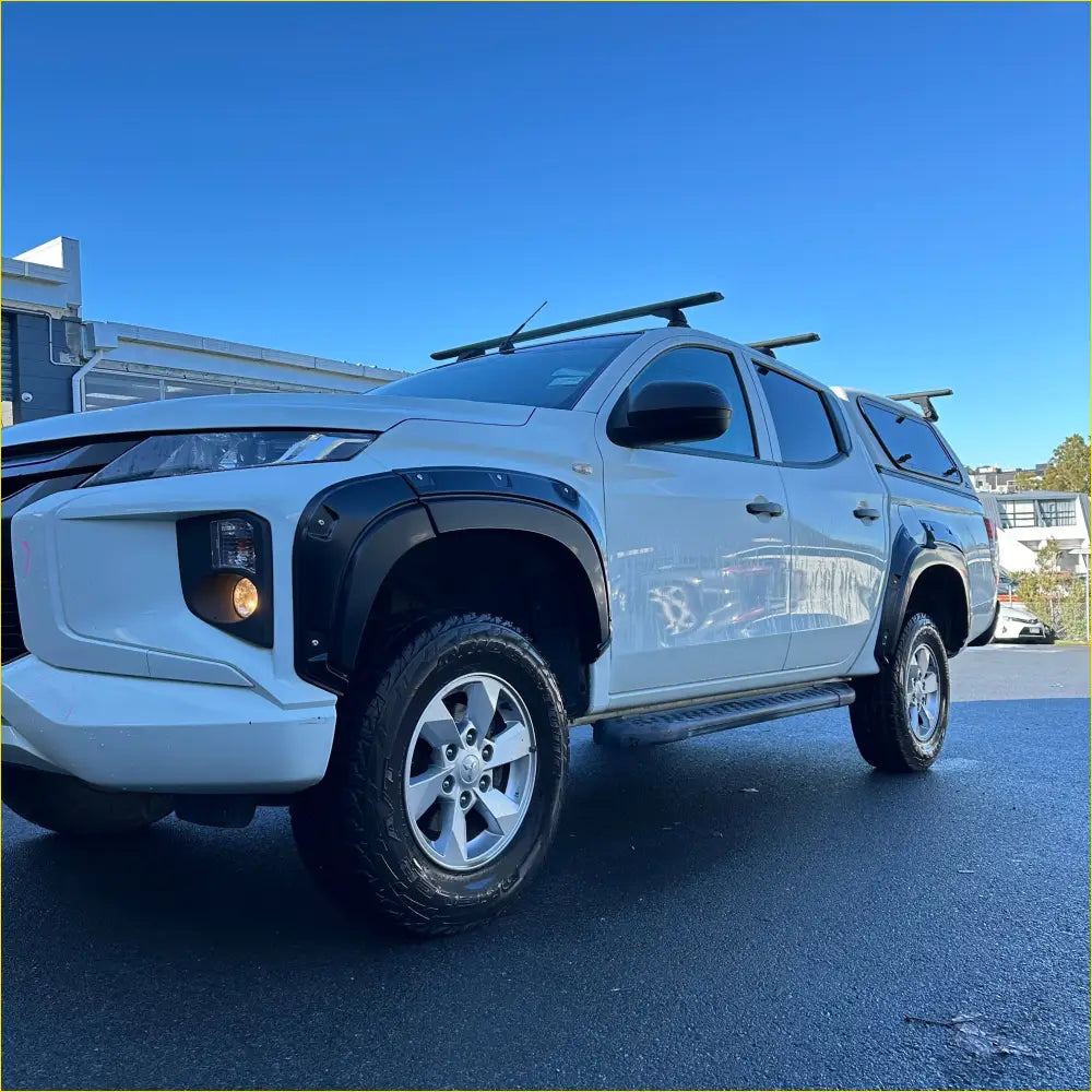 Fender Flare Mitsubishi Triton 2019-2023 Bolt Style Matte Black