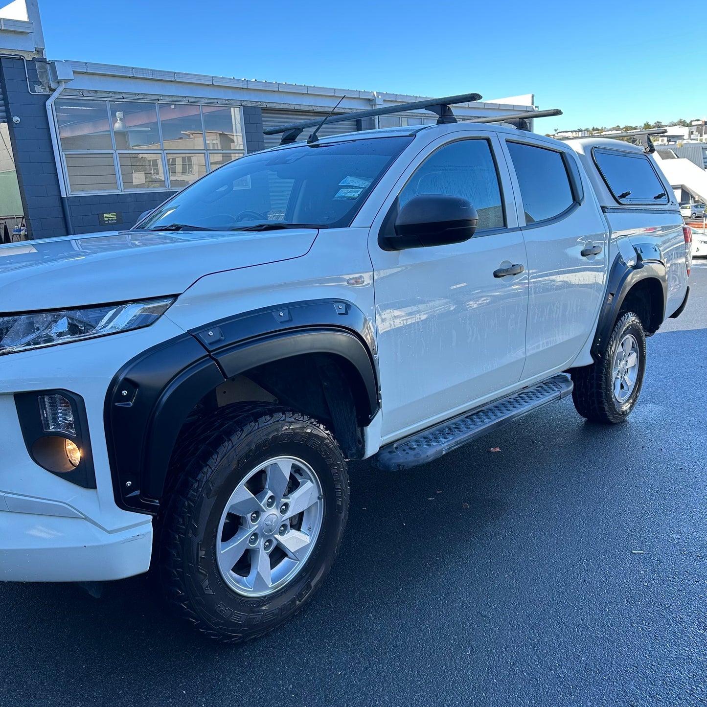 Fender Flare Mitsubishi Triton 2019-2023 Bolt Style Matte Black