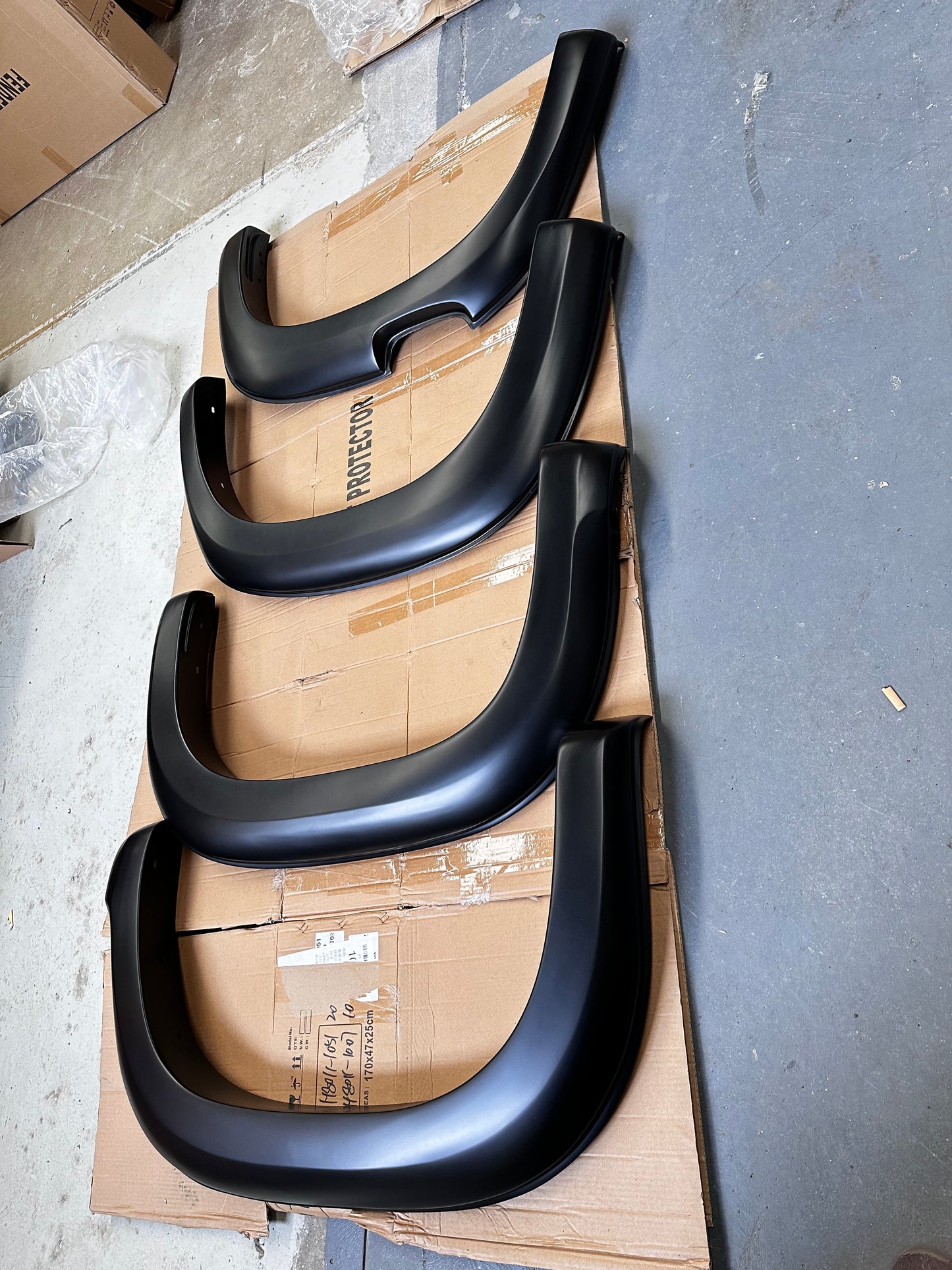 Fender Flare Mitsubishi Triton 2019-2023 Smooth Style Matte Black